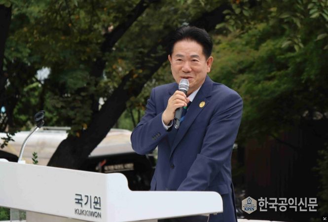 이동섭 국기원장이 환영사를 하고 있다.