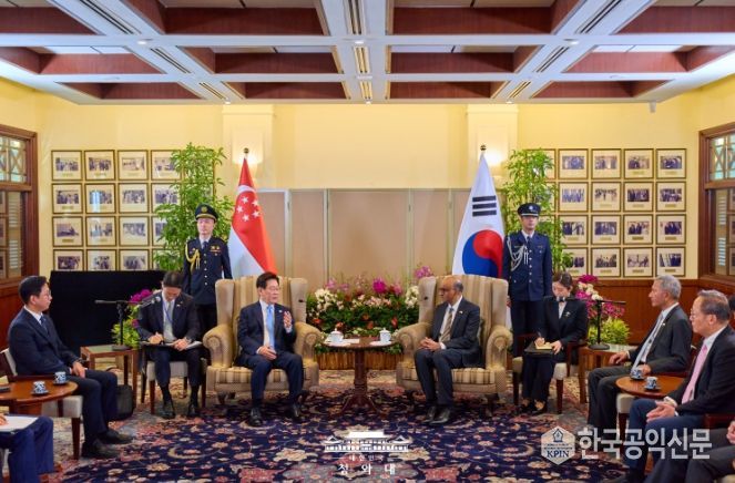 '타르만' 싱가포르 대통령 면담(청와대)